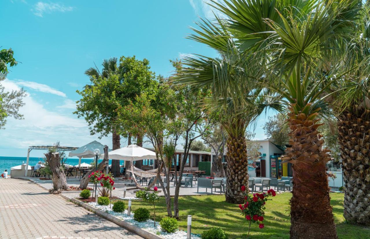 Kayalar Blue Beach Hotel Sazlı Екстериор снимка